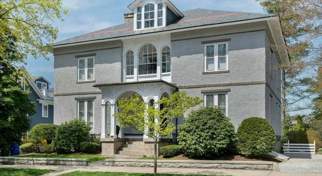 Photo of 89 State St, Bristol, RI 02809