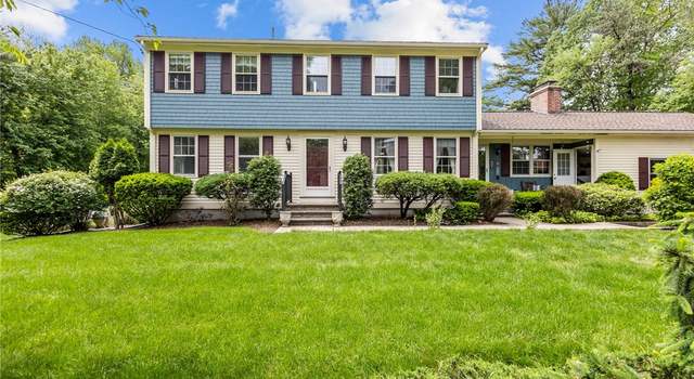 Photo of 4 Tall Pines Dr, Barrington, RI 02806