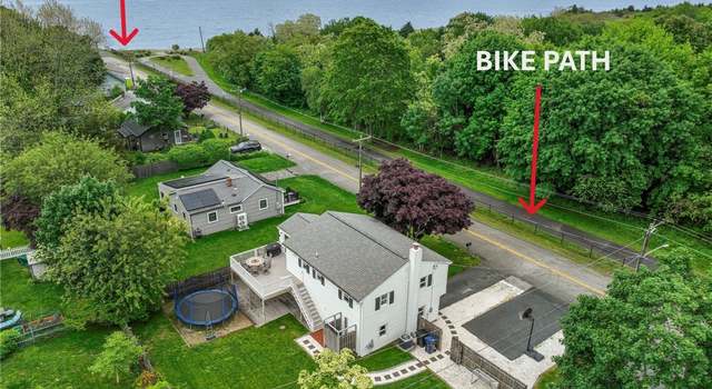 Photo of 118 Pettee Ave, North Kingstown, RI 02852