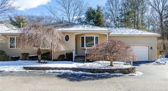Photo of 151 Pine Glen Dr, East Greenwich, RI 02818