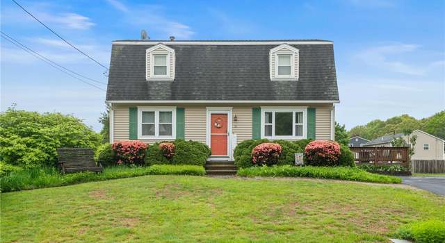 Photo of 30 Saundra Dr, Westerly, RI 02891