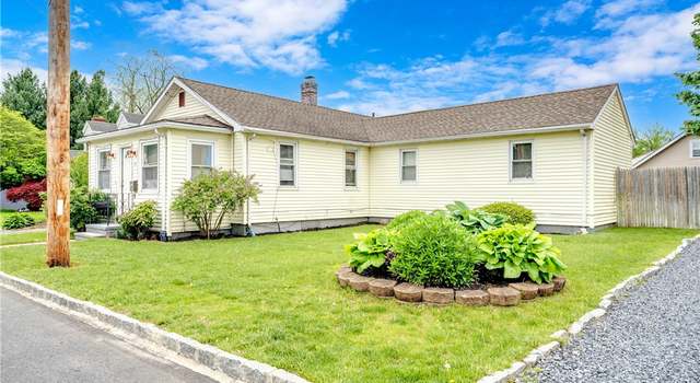 Photo of 103 Appleton St, Cranston, RI 02910