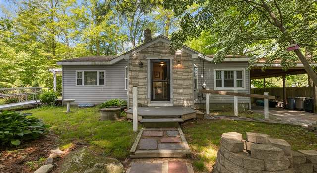 Photo of 11 Daventry St, Glocester, RI 02814