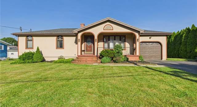 Photo of 128 Arbor Ter, Tiverton, RI 02878