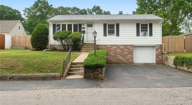 Photo of 19 Paulette Dr, Coventry, RI 02816