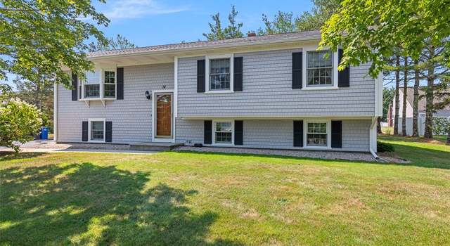 Photo of 14 Davisville Ln, Narragansett, RI 02882