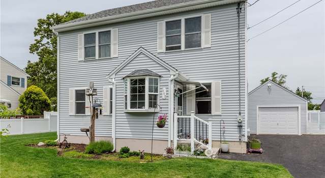 Photo of 117 Betsey Williams Dr, Warwick, RI 02889