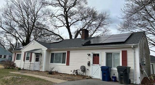 Photo of 217 Wethersfield Dr, Warwick, RI 02886