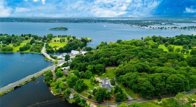 Photo of 583 Highland Rd, Tiverton, RI 02878