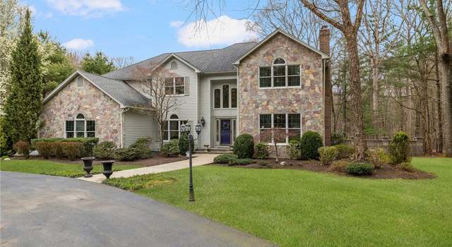Photo of 60 Westfield Dr, East Greenwich, RI 02818