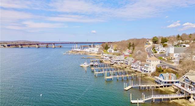 Photo of 1597 Main Rd, Tiverton, RI 02878
