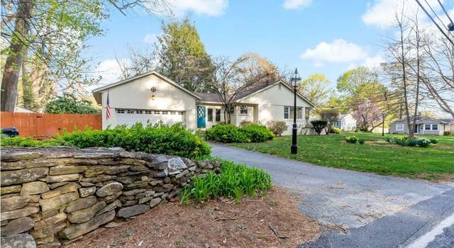 Photo of 746 Love Ln, Warwick, RI 02818