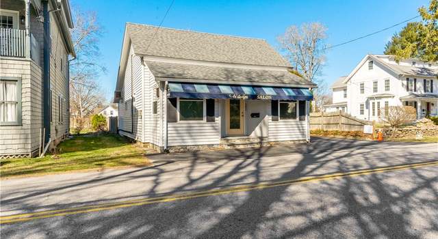 Photo of 382 Woodruff Ave, Wakefield, RI 02879