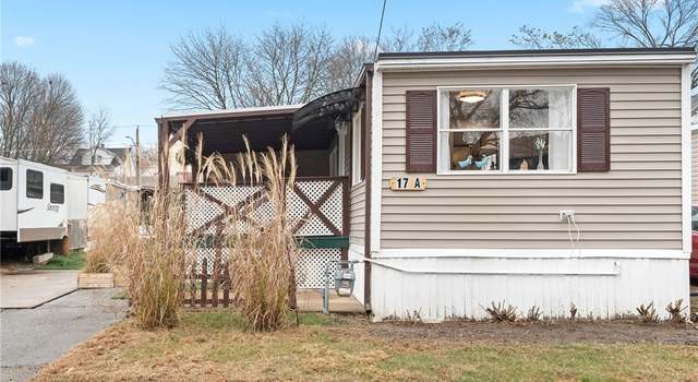 Photo of 17 1/2 Stephanie Dr, Pawtucket, RI 02860