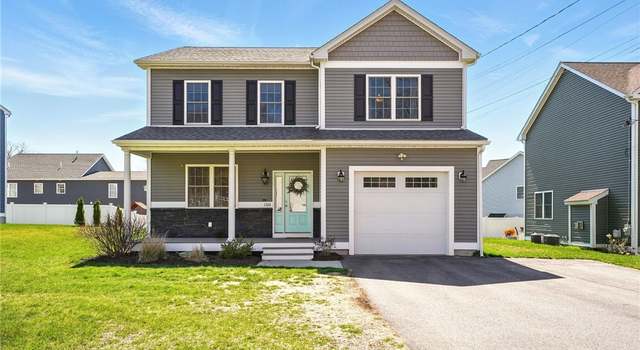 Photo of 132 Cobble Hill Rd, Lincoln, RI 02865