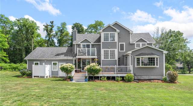 Photo of 12 Windward Cir, Warwick, RI 02889