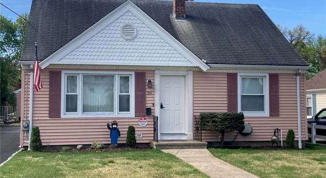 Photo of 30 Charles St, Cranston, RI 02920