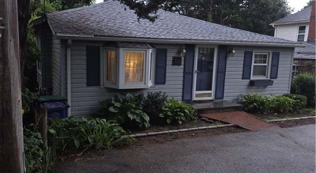 Photo of 54 Ridge Rd, Warwick, RI 02889