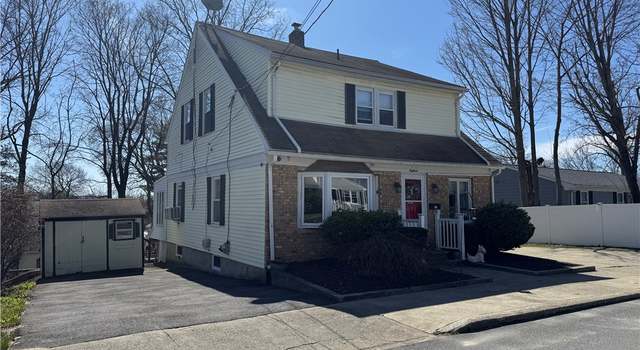 Photo of 18 South St, Cranston, RI 02920