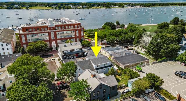 Photo of 21 Bradford St #3, Bristol, RI 02809
