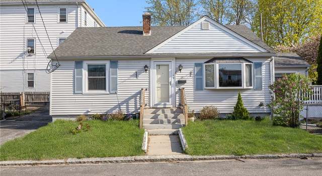 Photo of 39 Meadow Ave, Cranston, RI 02920