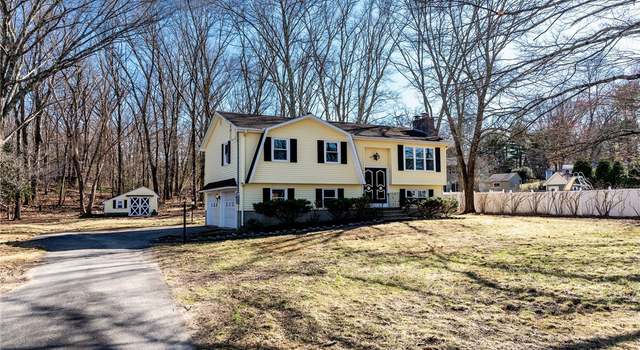 Photo of 31 Harkness Rd, North Smithfield, RI 02896
