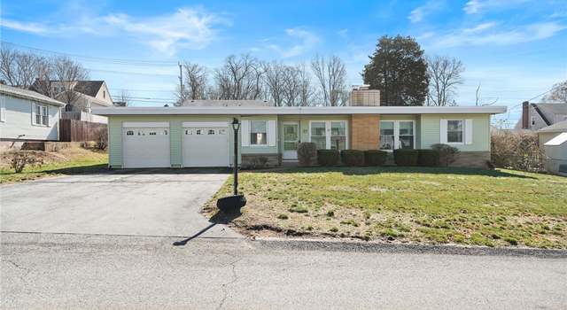 Photo of 33 Hilltop Ave, West Warwick, RI 02893