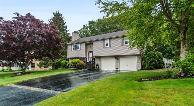 Photo of 6 Lisa Ln, Bristol, RI 02809