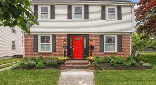 Photo of 11 Elmcroft Ave, Providence, RI 02908