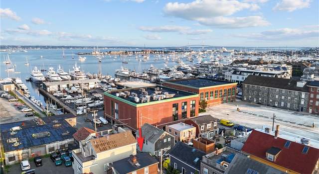 Photo of 10 West Extension St, Newport, RI 02840