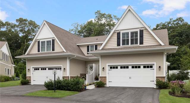 Photo of 70 Tourjee Ln, North Kingstown, RI 02852