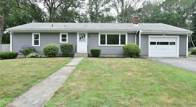 Photo of 44 Cindy Ln, Warwick, RI 02886