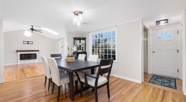 Photo of 169 Bartlett Dr, Warwick, RI 02886