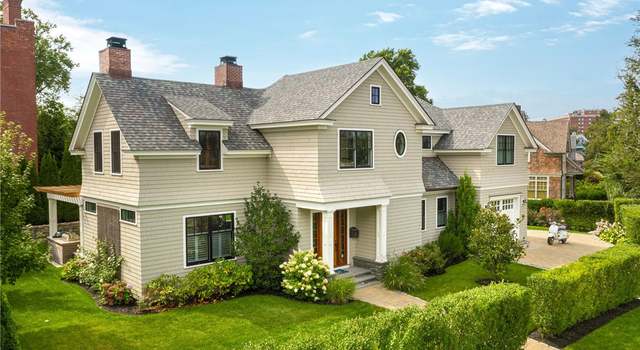 Photo of 21 Prairie Ave, Newport, RI 02840