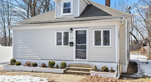 Photo of 42 Clyde St, West Warwick, RI 02893