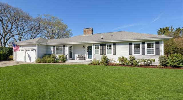 Photo of 45 Berwick Pl, East Providence, RI 02916