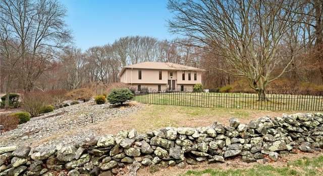 Photo of 365 Snuff Mill Rd, North Kingstown, RI 02874