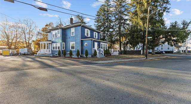 Photo of 14 Pond St, West Warwick, RI 02893