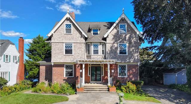 Photo of 22 Selkirk Rd, Cranston, RI 02905