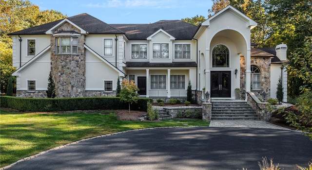 Photo of 18 Lebaron Ct, Cranston, RI 02920