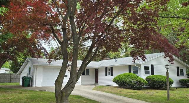 Photo of 120 Aspinet Dr, Warwick, RI 02888