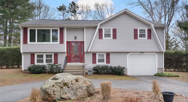 Photo of 28 Chandler Dr, Coventry, RI 02816