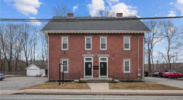 Photo of 1394 Mendon Rd, Cumberland, RI 02864