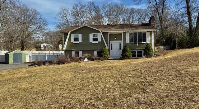 Photo of 29 Harkness Rd, North Smithfield, RI 02986