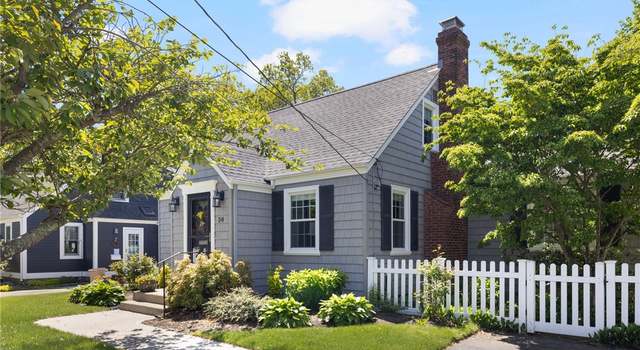 Photo of 58 Roslyn Ave, Cranston, RI 02910