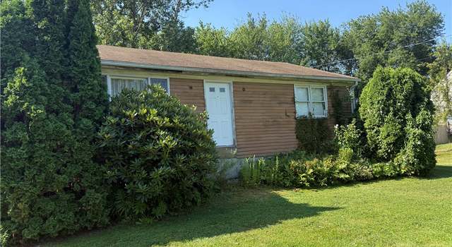 Photo of 48 Narrows Rd, Bristol, RI 02809