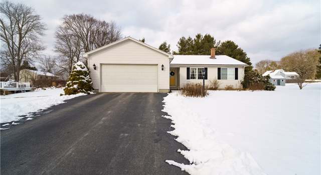 Photo of 37 Hoover St, West Warwick, RI 02893