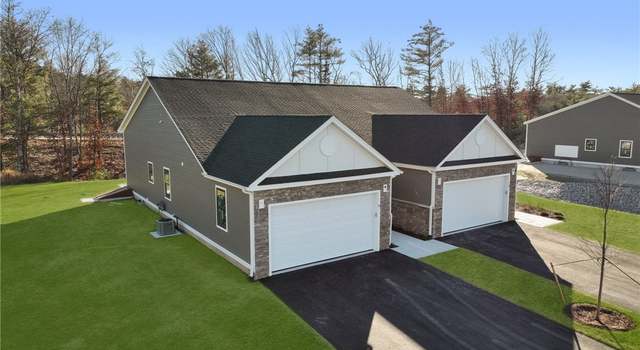 Photo of 49 Overlook Ln, Glocester, RI 02814