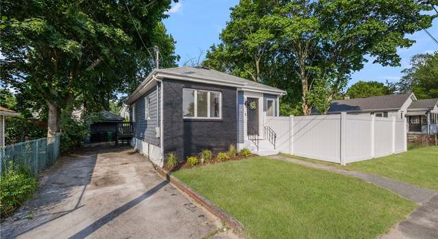 Photo of 14 Center Ct, Warwick, RI 02889