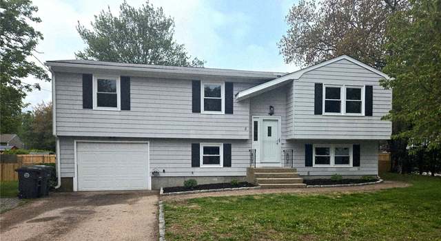 Photo of 8 Centennial St, Coventry, RI 02816